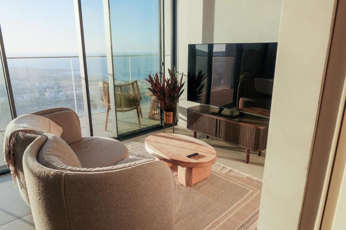 Top Floor Apartment With Roof Pool In St Julians