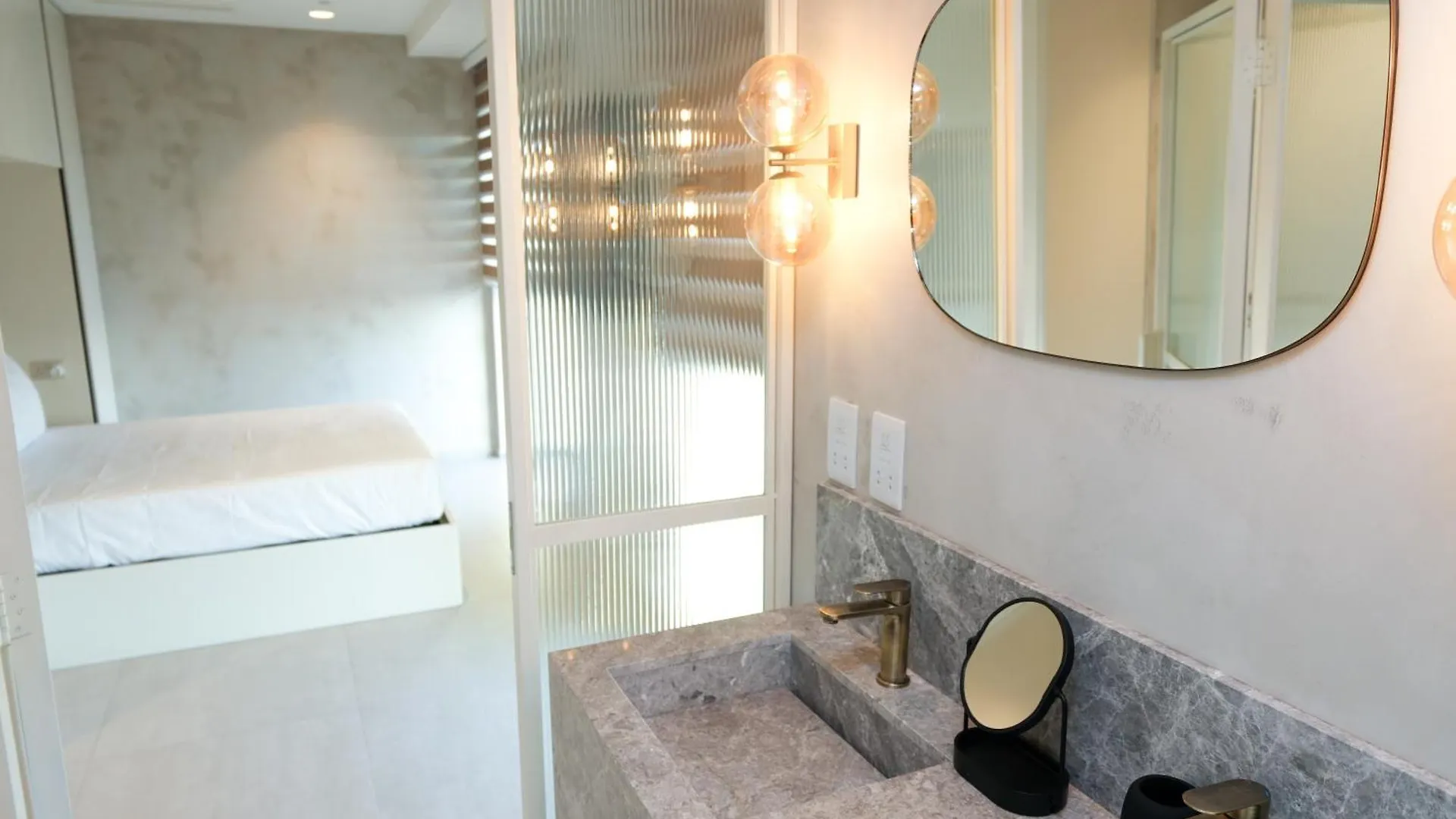 Top Floor Apartment With Roof Pool In St Julians